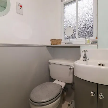 The Roses בית נופש ווינדרמר