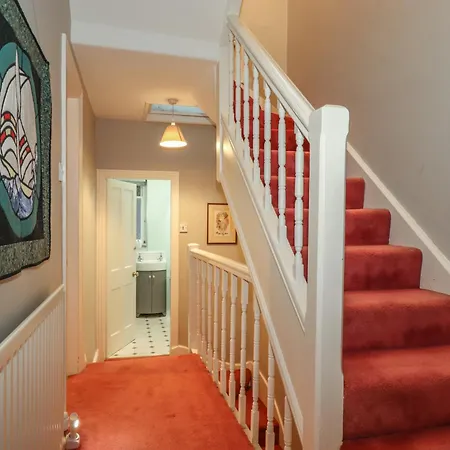 The Roses בית נופש ווינדרמר